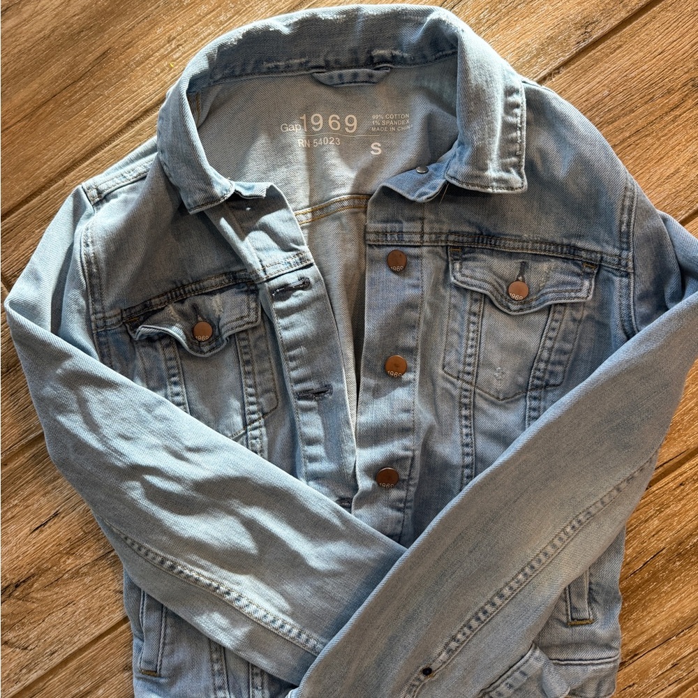 GAP Faded Blue Denim Jacket